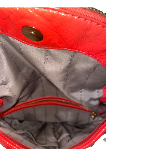 Marc Jacobs Q Crossbody Patent Coral Vibrant Bag Adjustable Strap Convertible - Picture 11 of 12